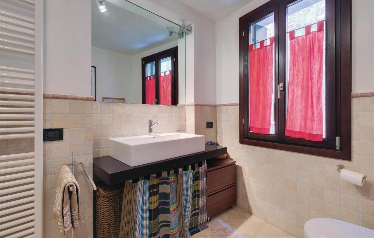 Nice Apartment In Venezia -Ve- With Wifi Dış mekan fotoğraf